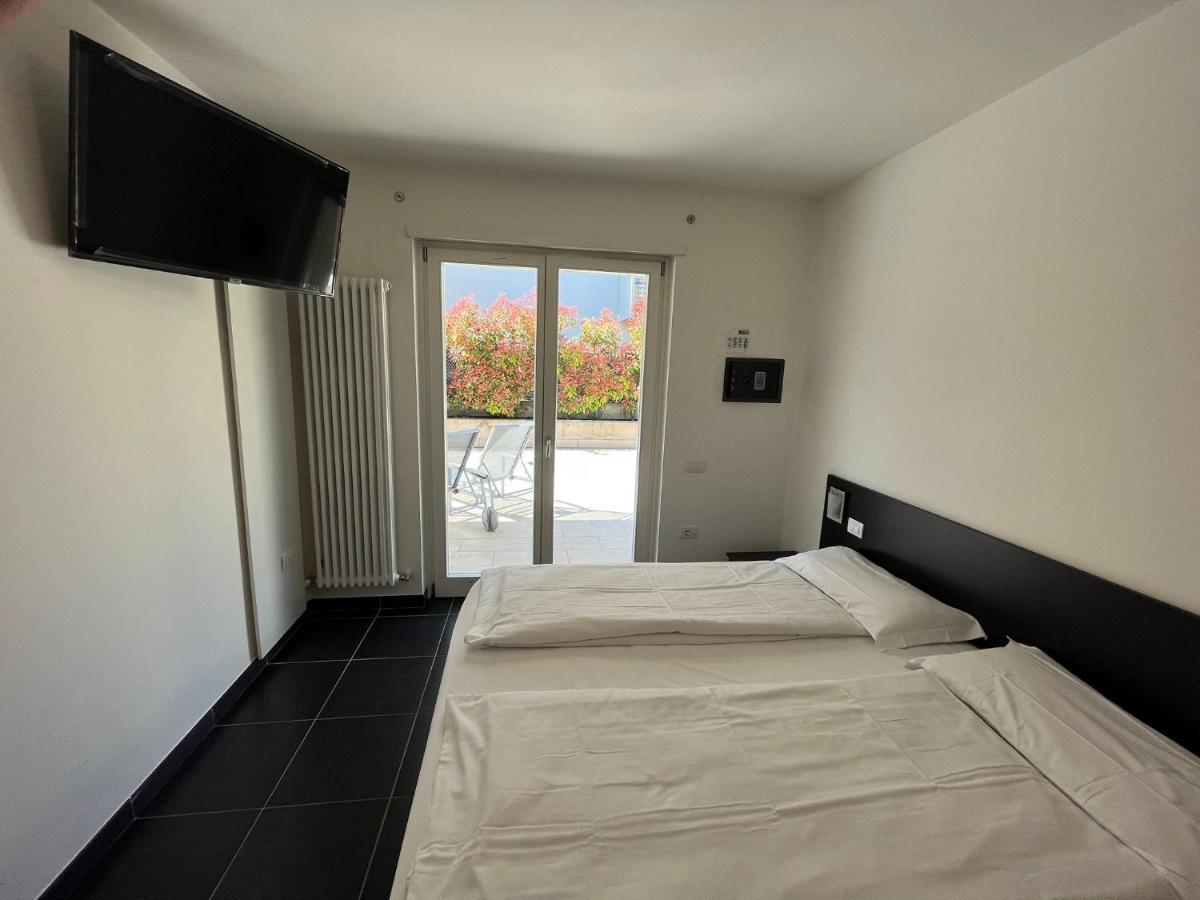 4 Limoni Apartment Resort Riva del Garda Eksteriør bilde