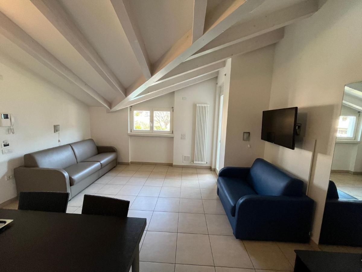 4 Limoni Apartment Resort Riva del Garda Eksteriør bilde