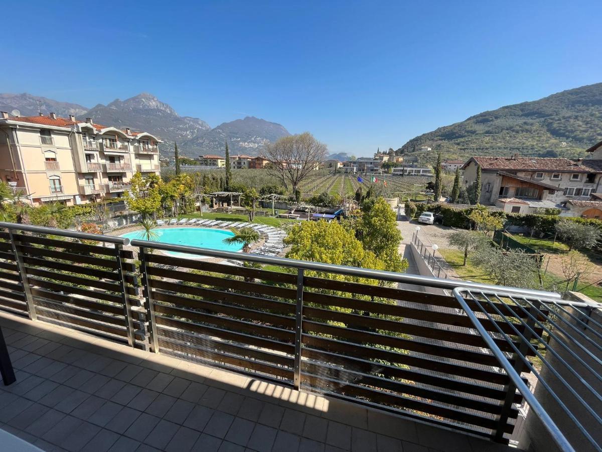 4 Limoni Apartment Resort Riva del Garda Eksteriør bilde