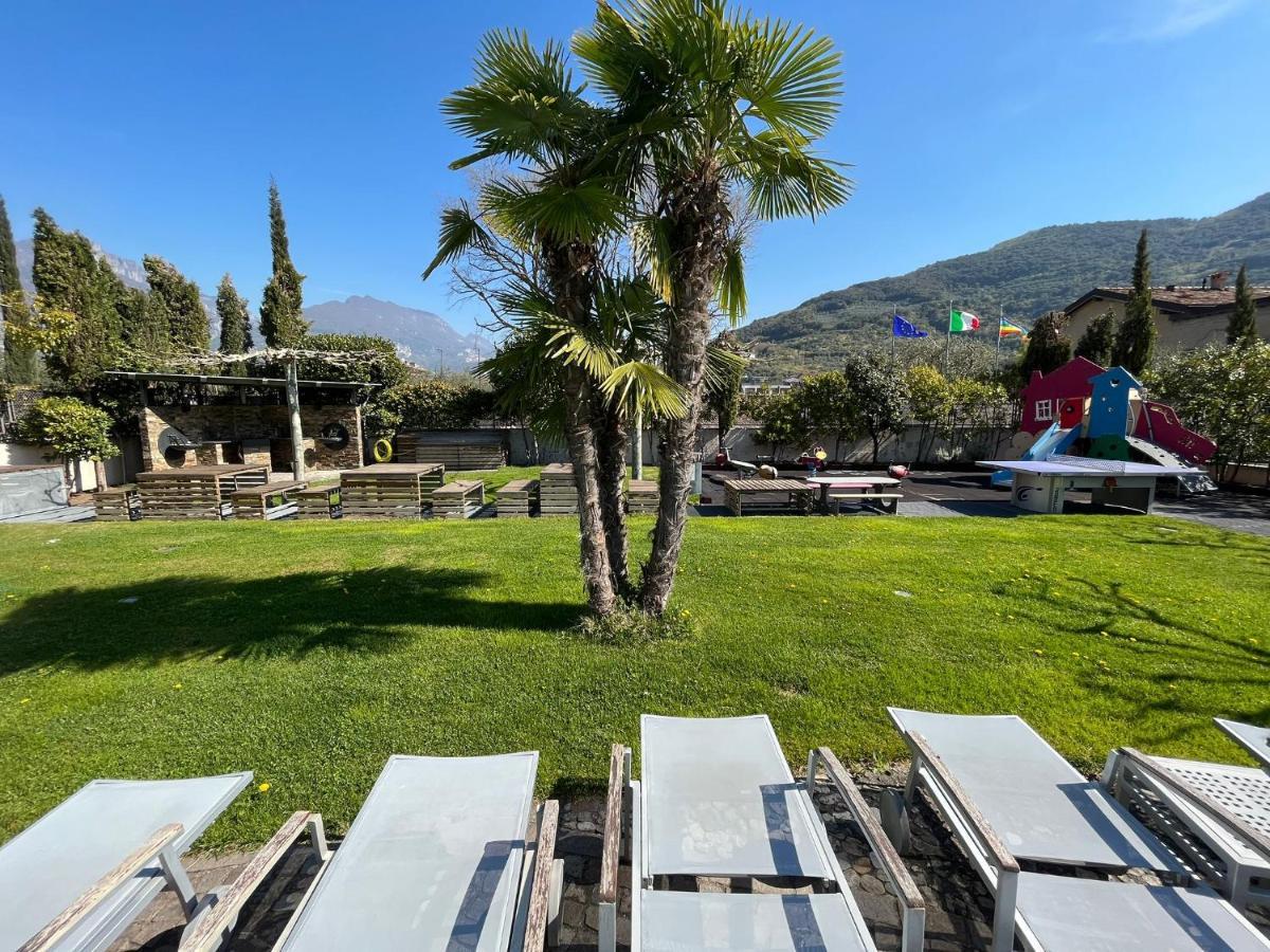 4 Limoni Apartment Resort Riva del Garda Eksteriør bilde