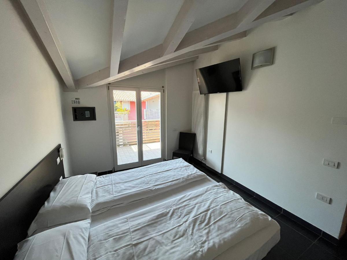 4 Limoni Apartment Resort Riva del Garda Eksteriør bilde