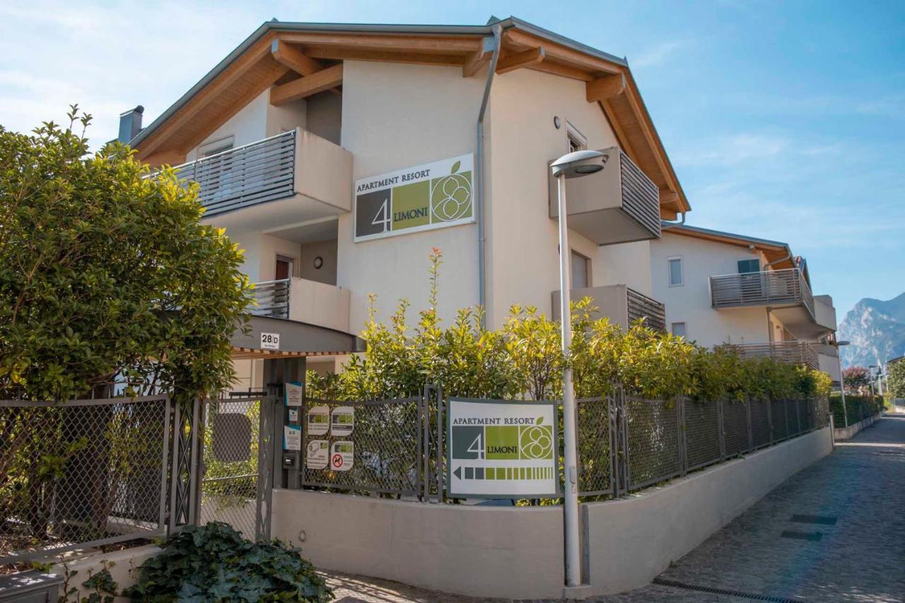 4 Limoni Apartment Resort Riva del Garda Eksteriør bilde